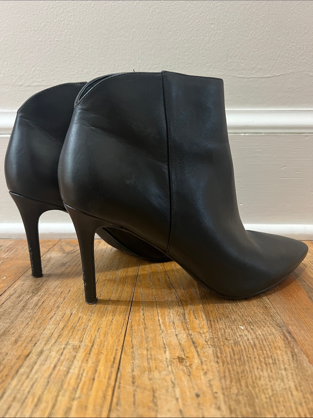 Nine West Black Pointed-Toe Stiletto Ankle Booties - Picture 1 of 6